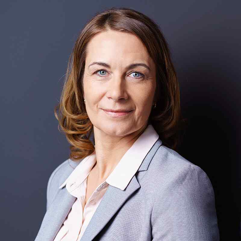 https://idfinance.ch/wp-content/uploads/2019/10/image_team_01.jpg