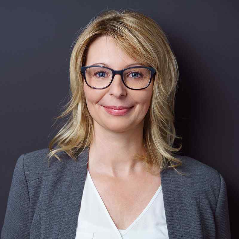 https://idfinance.ch/wp-content/uploads/2019/10/image_team_08.jpg